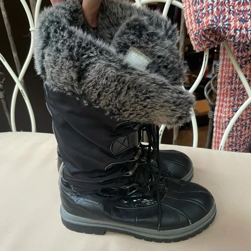 Khombu Faux Fur Trim Snow‎ Boots Black Size 9